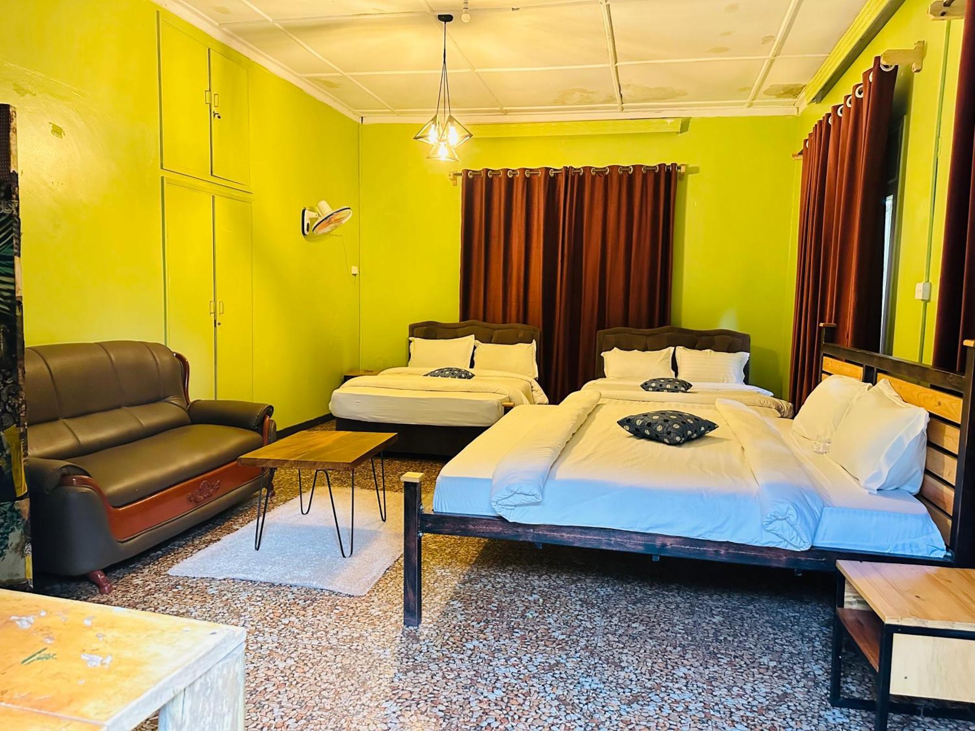 Afro Smile Hotel & Guest House Джинджа Екстериор снимка